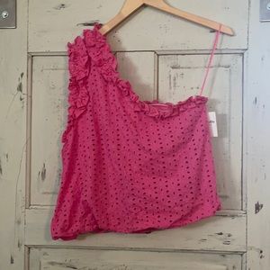 Adorable one shoulder eyelet lace “lily” looking top.